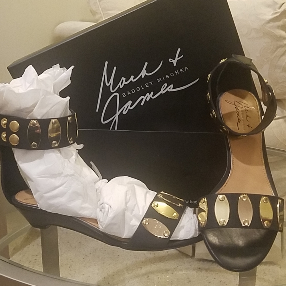 🎉Host Pick🎉Badgley Mischka black leather sandals